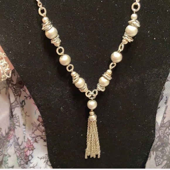 Lot of Necklaces - Picture 6 of 7